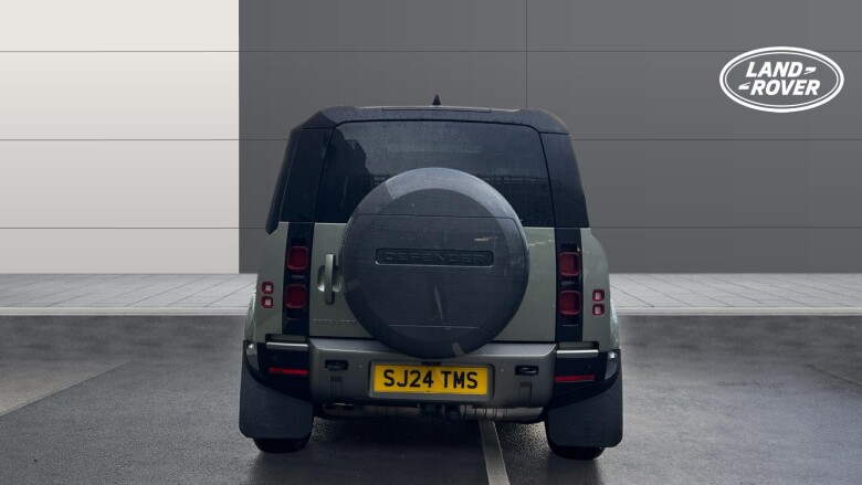 Land Rover Defender 3.0 D250 X-Dynamic HSE 110 5dr Auto Diesel Estate